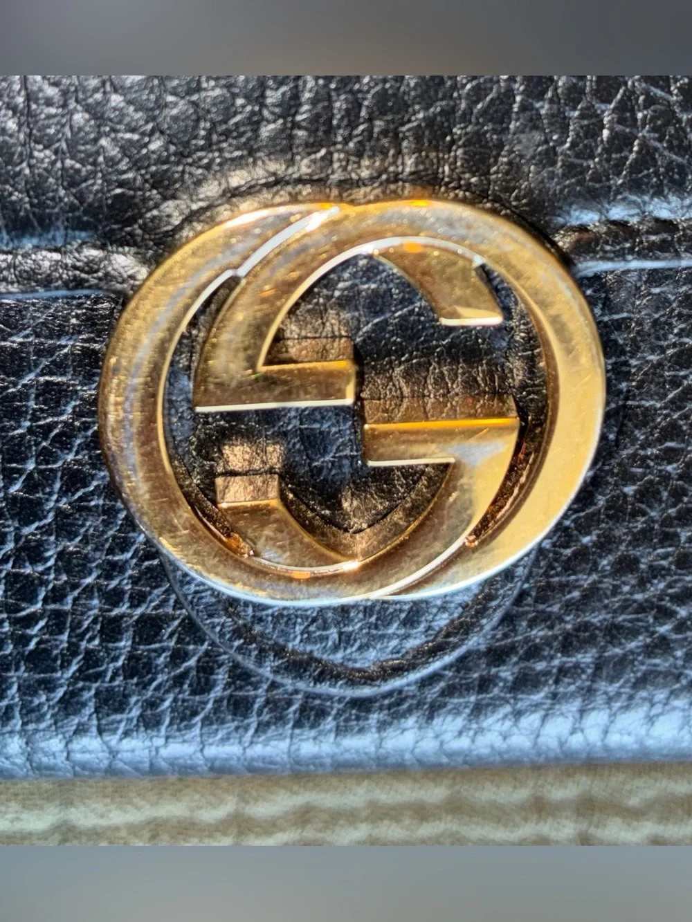Gucci Black Pebbled Leather Wallet with Gold Double G - Picture 2 of 12